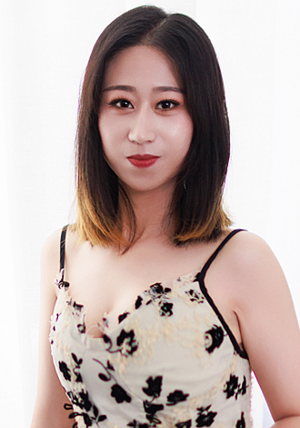 Most gorgeous profiles: mature Asian member Yue from Beijing