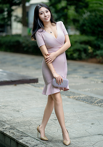 Gorgeous profiles pictures: Thai member Mingya