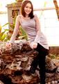 Asian woman, single, dating; gorgeous pictures: Qin