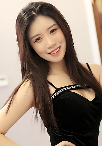 Gorgeous member profiles: China member, member Dong