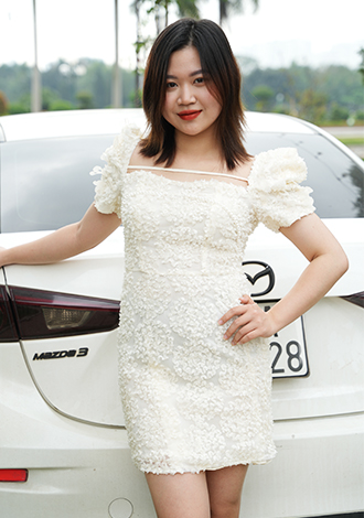 Gorgeous profiles pictures: Asian glamour profile Thi Minh Trang